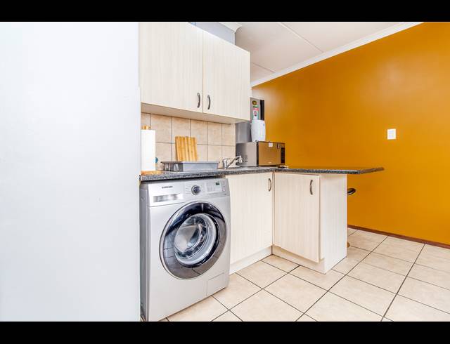 2 BEDROOM APARTMENT BLOCK FOR SALE IN NOORDWYK